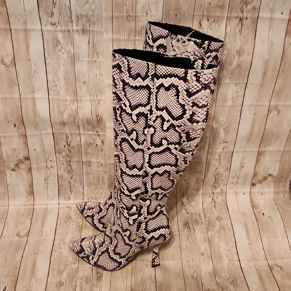 Gianni Bini Boots - Picture 2 of 6